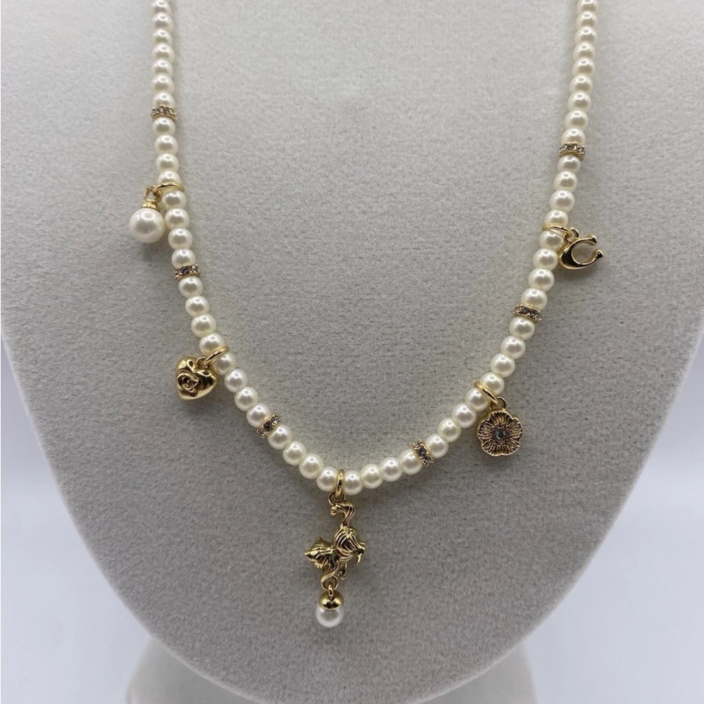 Coach Pearl Beaded Charm Necklace NEW 16" with 2" Extender Flower Signature C - Picture 2 of 8